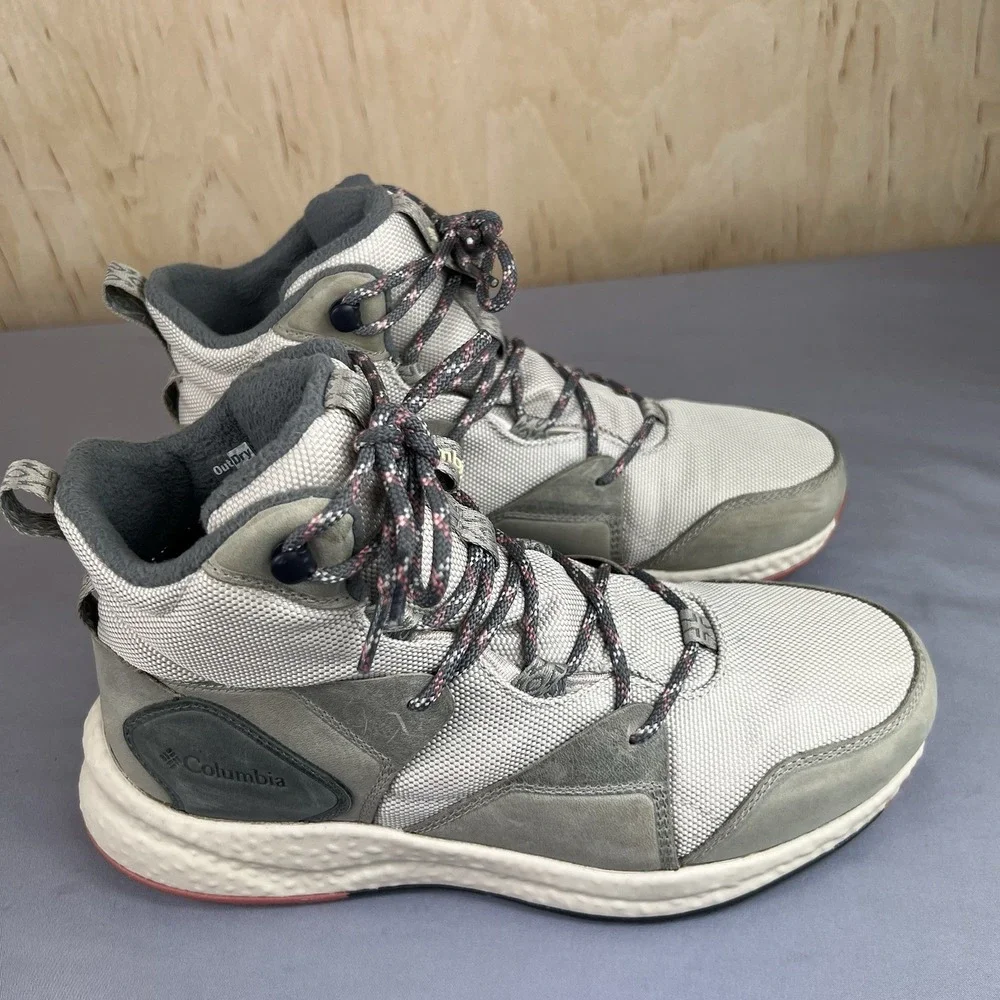 Columbia Portander Men's Size 9.5 Omni-Heat Infinity Winter Boots